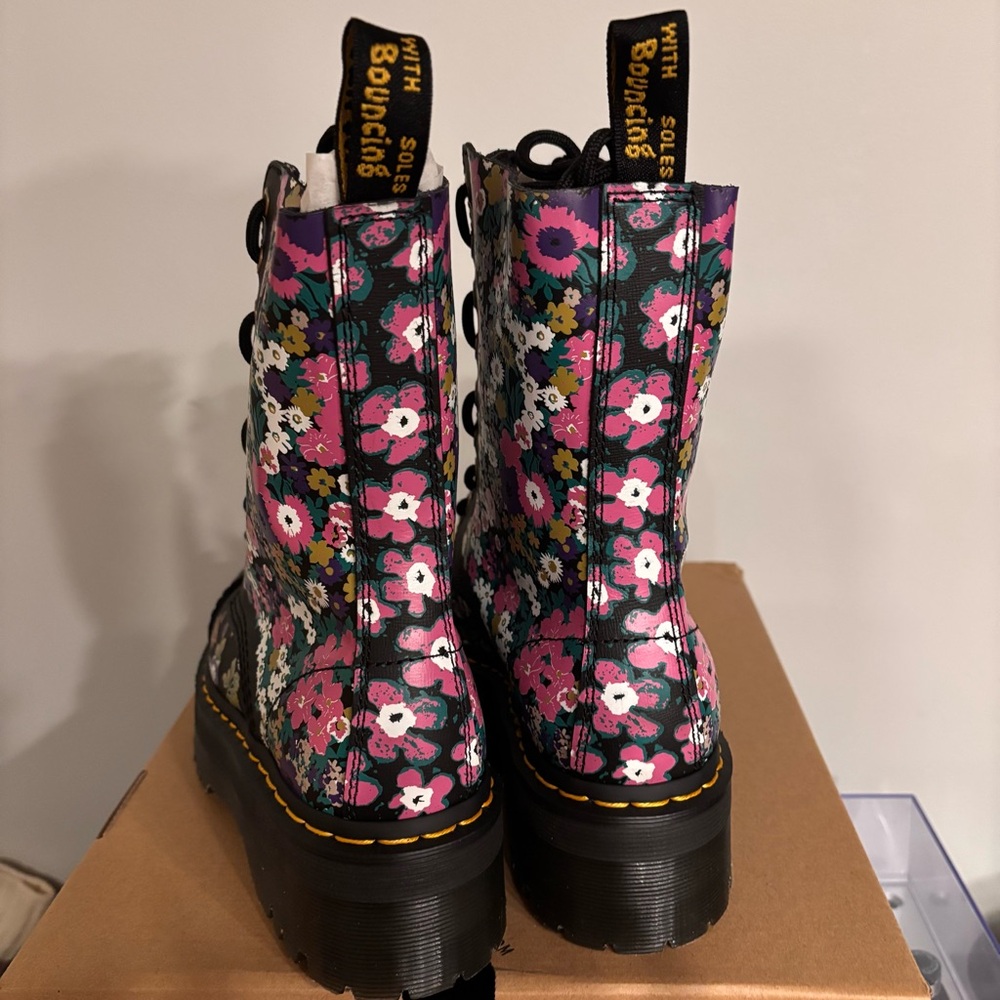 NWT Dr Martens Sinclair Hi Vintage Floral Platform Boots 7 / 38 - Picture 6 of 9